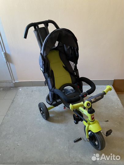 Трехколесный велосипед