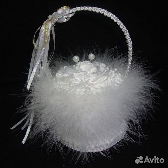 Корзиночка декоративная под обручальные кольца