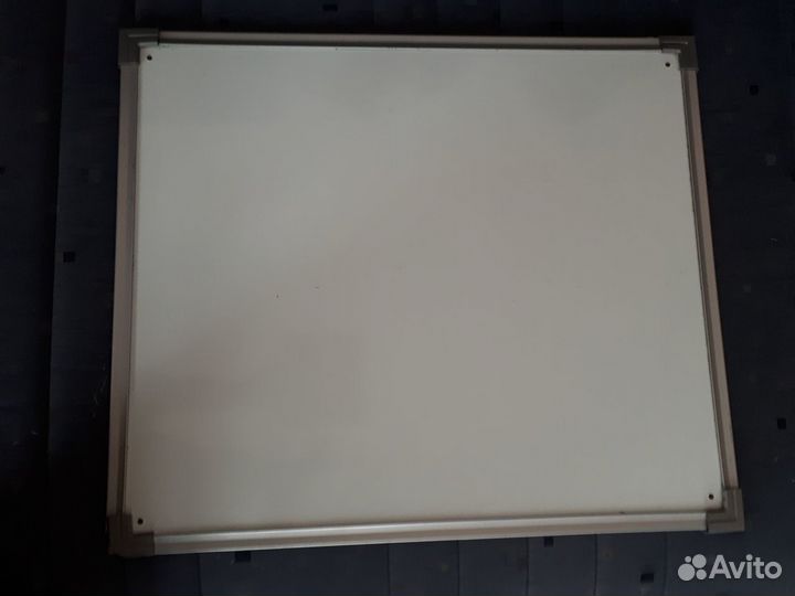 Магнитно маркерная доска