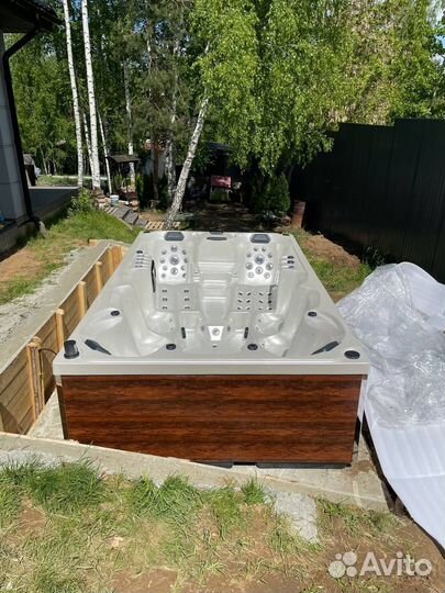 Уличный спа бассейн Lovia L702