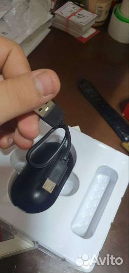 Беспроводные наушники новые