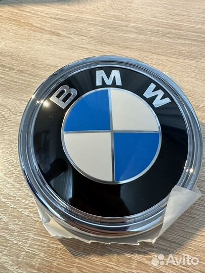 Эмблема задняя BMW для F15