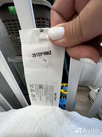 Детская кроватка с универсальным маятником