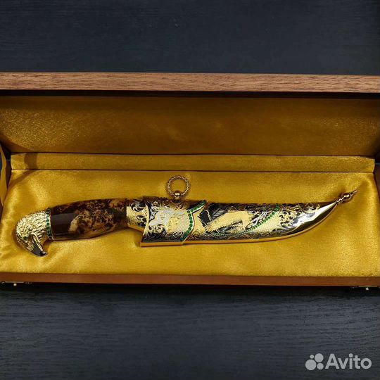 Нож Орёл, карел. берёза, фианиты. Золото. Златоуст