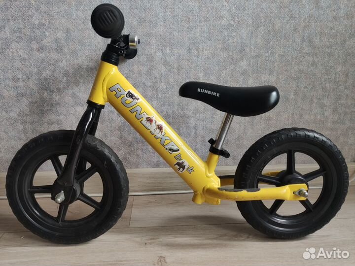 Беговел Runbike Beck желтый