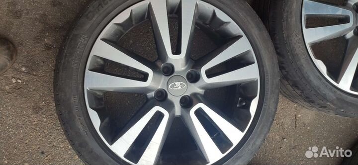Оригинальный комплект R17 LADA Vesta SW Cross R17