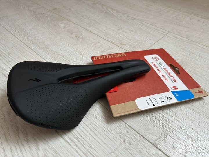 Седла specialized в ассортименте