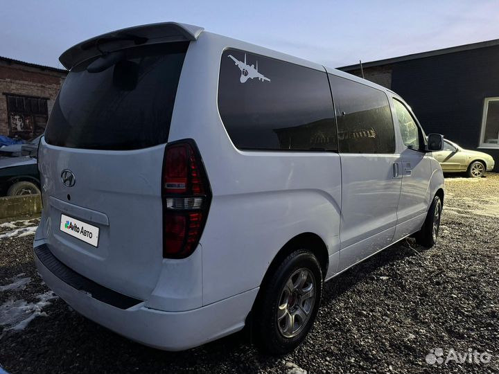 Hyundai Grand Starex 2.5 AT, 2008, 355 000 км
