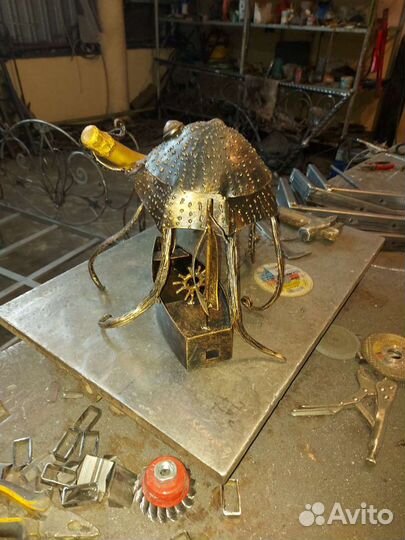 Подставка под шампанское вино