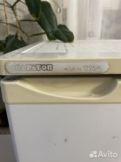 Холодильник бу маленький с морозильной камерой