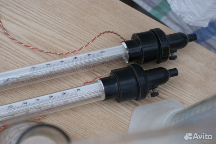 Колбы пробирки термометры с датчиками для жидкосте