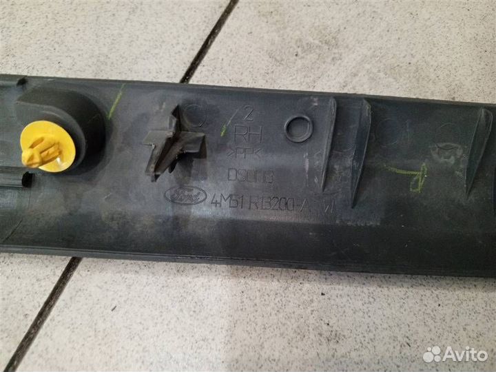 Накладка порога (внутренняя) передняя правая Ford