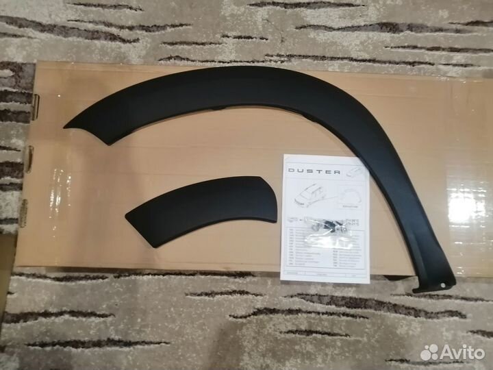 Комплект расширителей крыльев Renault Duster 1