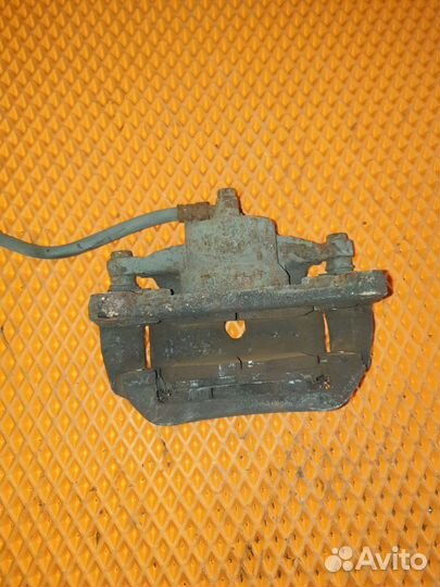 Суппорт тормозной передний левый Mazda 6 GJ