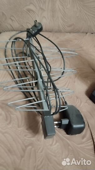 Антенны,лампа настольная с прищепкой