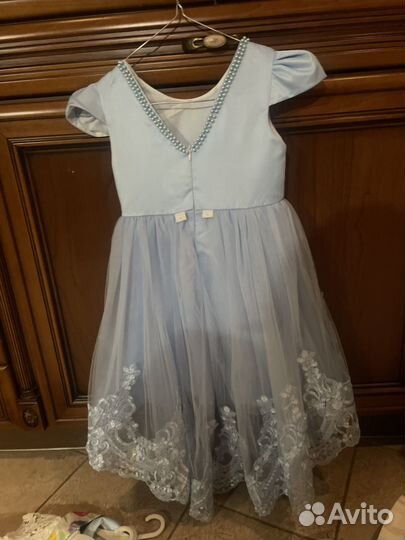 Платье 122-128 со шлейфом