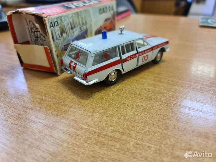Модель СССР 1 43. Волга скорая помощь