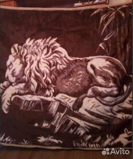 Плед двусторонний со львом