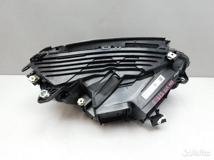 Фара левая Mercedes-Benz GLC