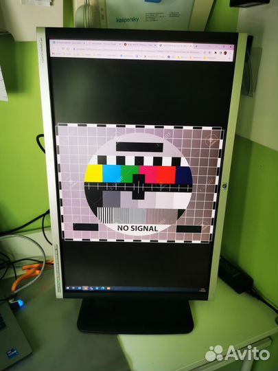 Монитор HP LA2405x