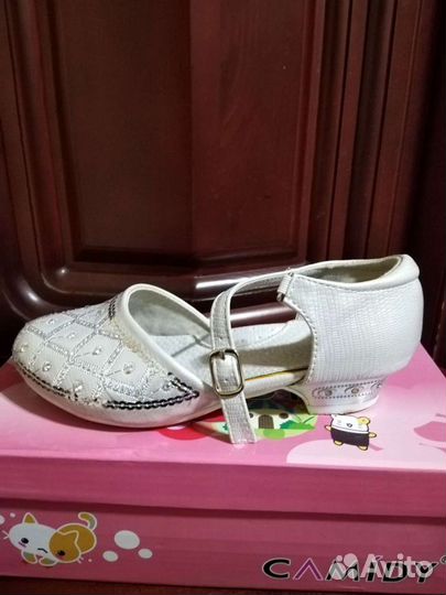 Туфли для девочки 28 размер