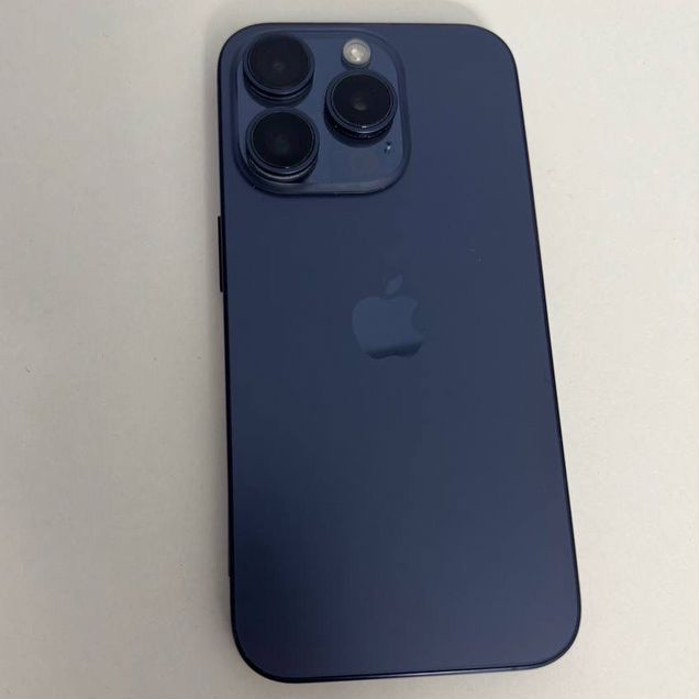 iPhone 15 Pro, 256 ГБ, SIM + eSIM