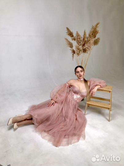 Швея пошив одежды портной