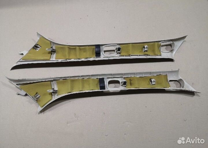 Обшивки боковые передние на стойки ford escape