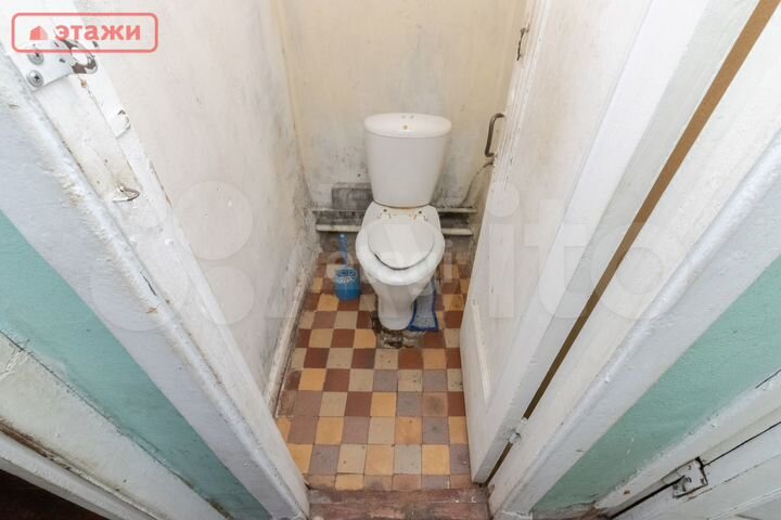 Комната 12 м² в 5-к., 1/5 эт.