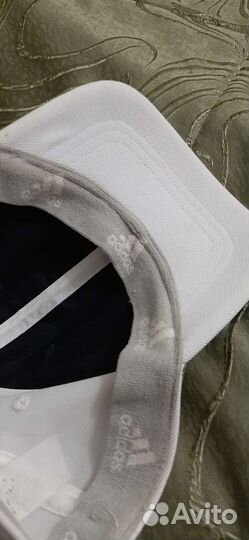 Adidas originals кепка