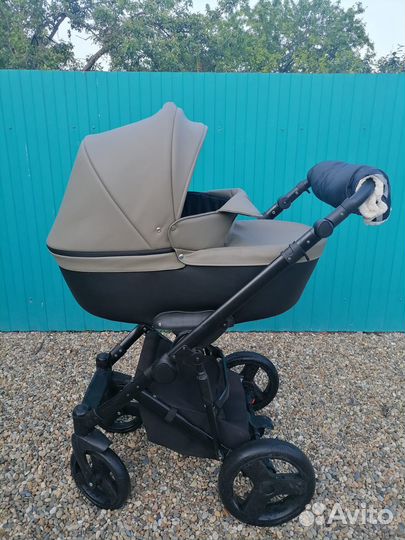 Продам коляску Peppy3 в 1 Ecoкожа оливковая/черная