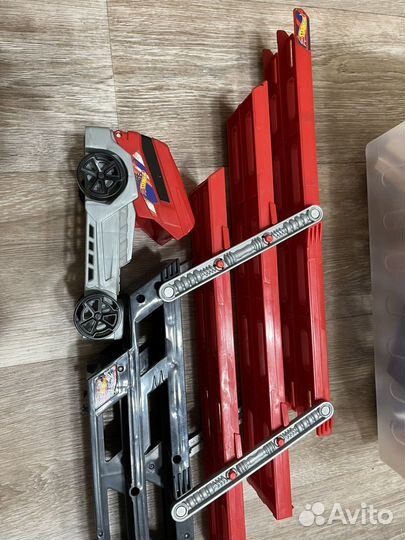 Hot Wheels автовоз на 50 машинок