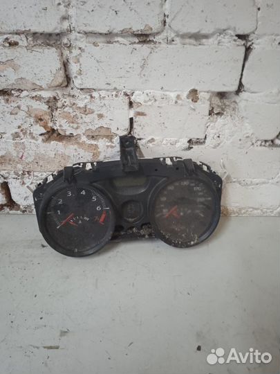 Приборная панель Renault Megane 2