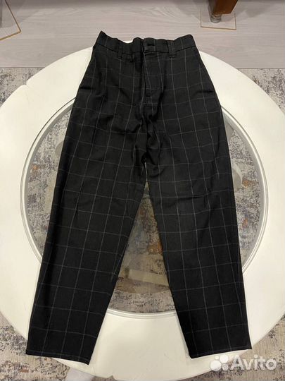 Брюки в клетку bershka