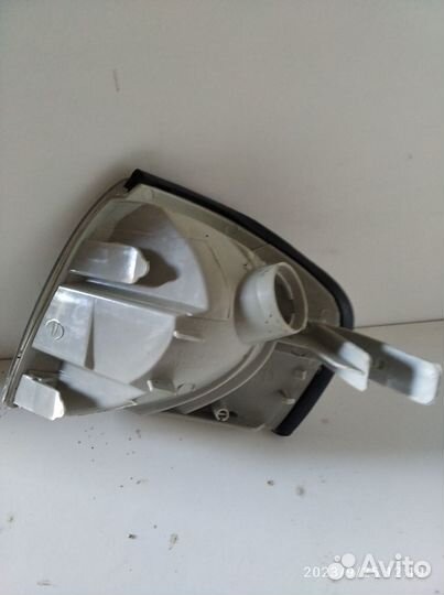 Поворотник Мерседес Бенс W202