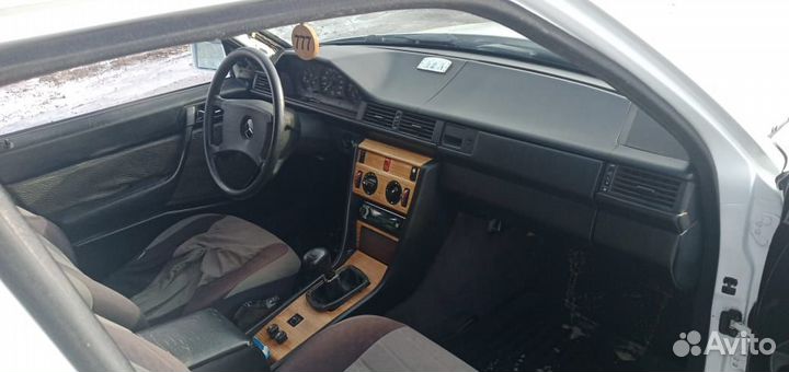 Mercedes-Benz W124 2.3 МТ, 1986, 350 000 км