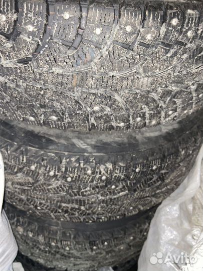 Hankook Winter I'Pike 235/75 R15