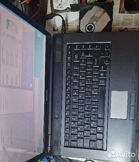 Ноутбук Toshiba satellite L300-23C