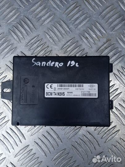 Блок комфорта Renault Sandero 2019г