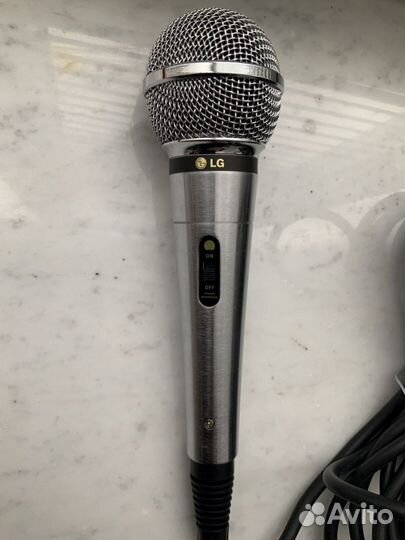 Микрофон вокальный LG ACC-M900K новый
