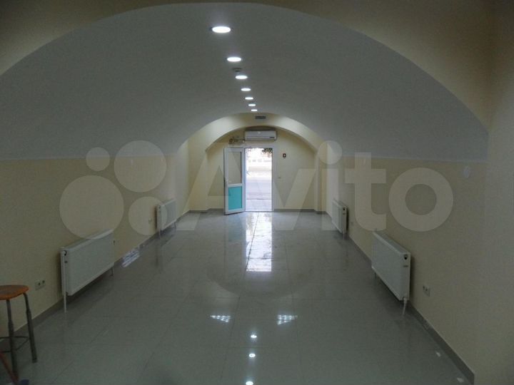 Торговое помещение, 60 м²