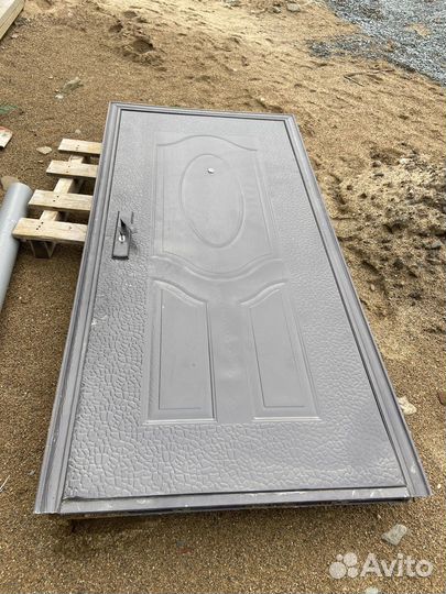 Дверь входная железная бу