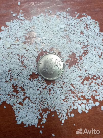 Известняковая крупка для домашней птицы