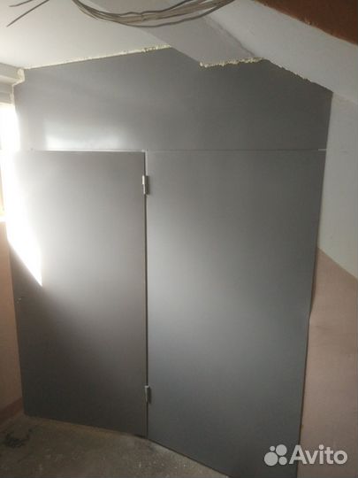 Дверь перегородка на этаж