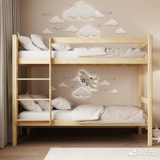 Двухъярусная кровать из дерева