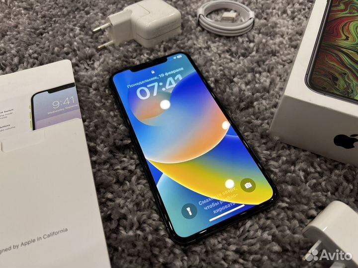 iPhone Xs Max, 64 ГБ