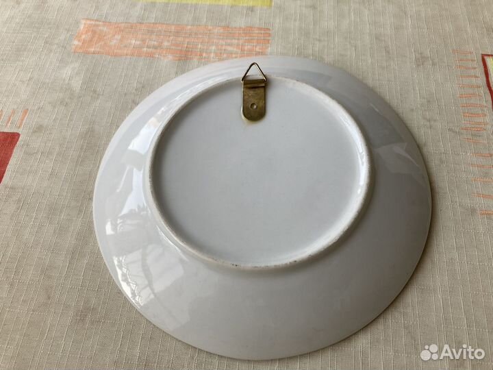 Тарелка декоративная Скорпион