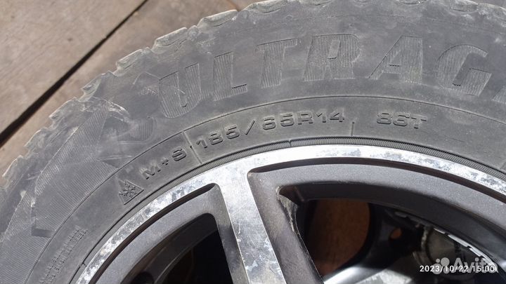 Goodyear Ultragrip Ice Arctic 185/65 R14