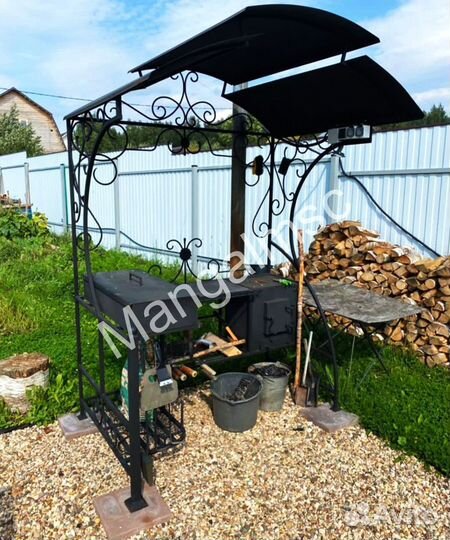 Мангал с крышей лофт