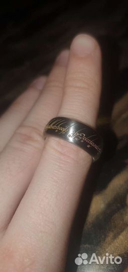 Титановое кольцо